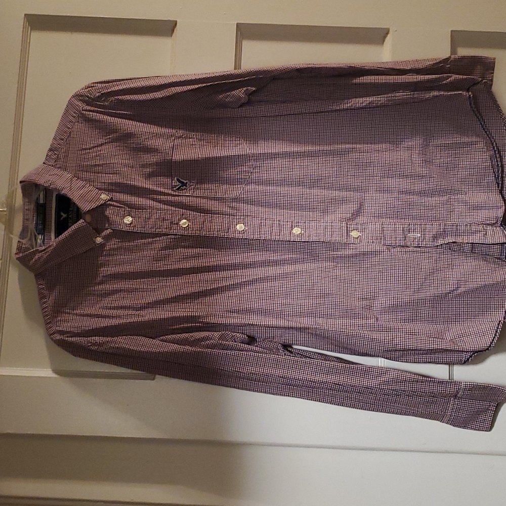 American Eagle shirt